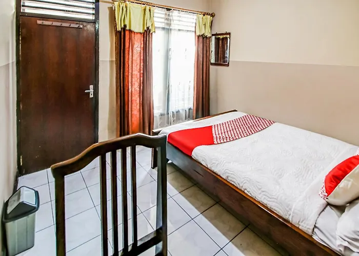 Oyo 91053 Desa Wisata Hotel Gilimanuk