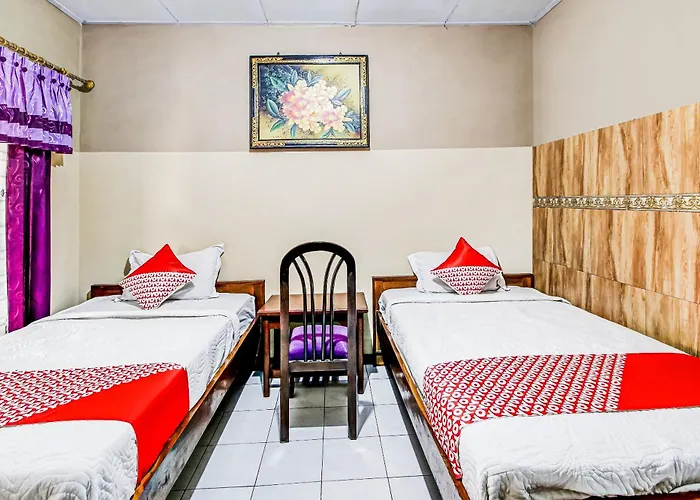 Oyo 91053 Desa Wisata Hotel